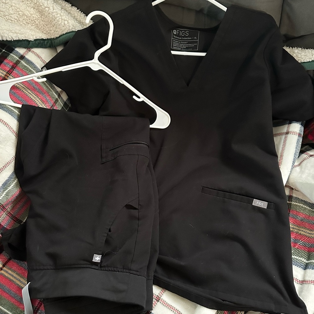 FIGS SCRUBS